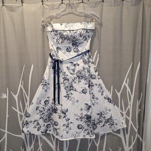 Teeze Me strapless tea length floral dress juniors size 5